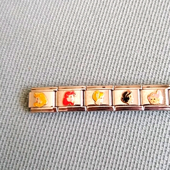 DISNEY ADD- A -LINK CHARMS - Picture 2 of 5